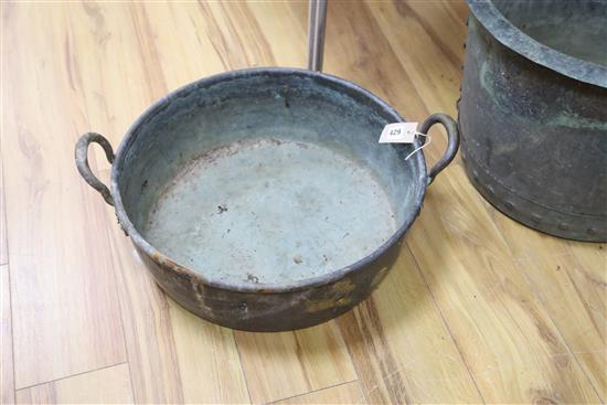 A washing copper, a copper preserve pan and a plant trough (3)